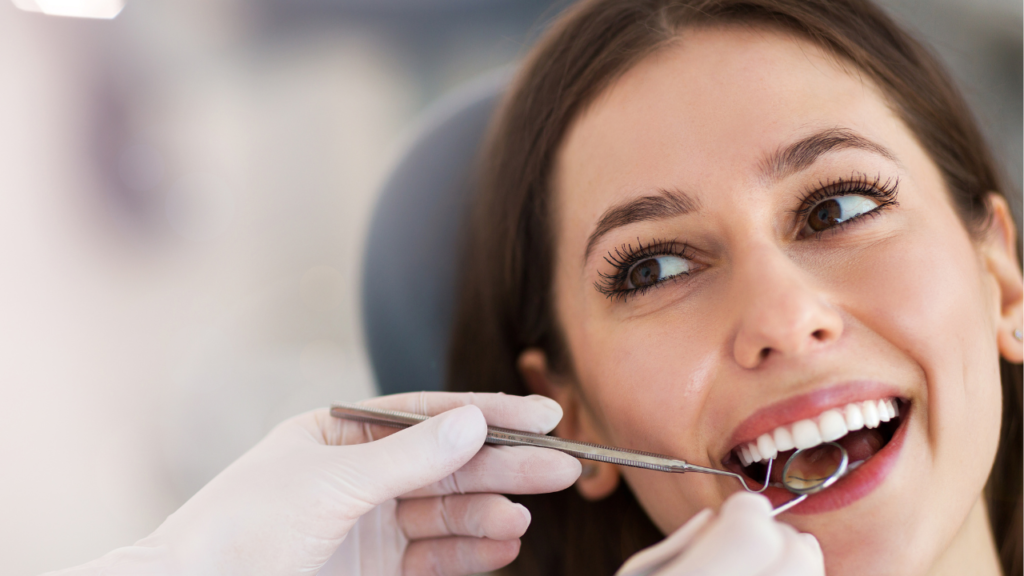 Skaling zębów dla zdrowia zębów i dziąseł